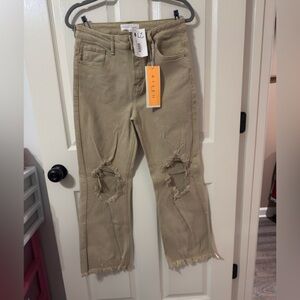 Stylish Distressed Cropped Jeans in Tan